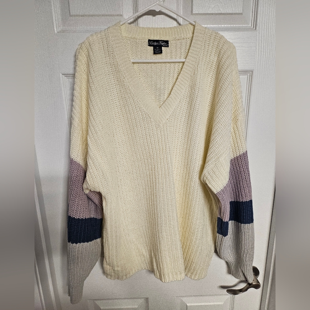 Cozy V-Neck Sweater - Cream, Lavender, and Navy